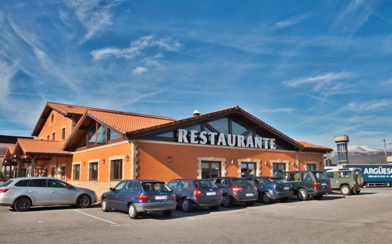 Hotel Reinosa Atalaya-La Vega Zewnętrze zdjęcie